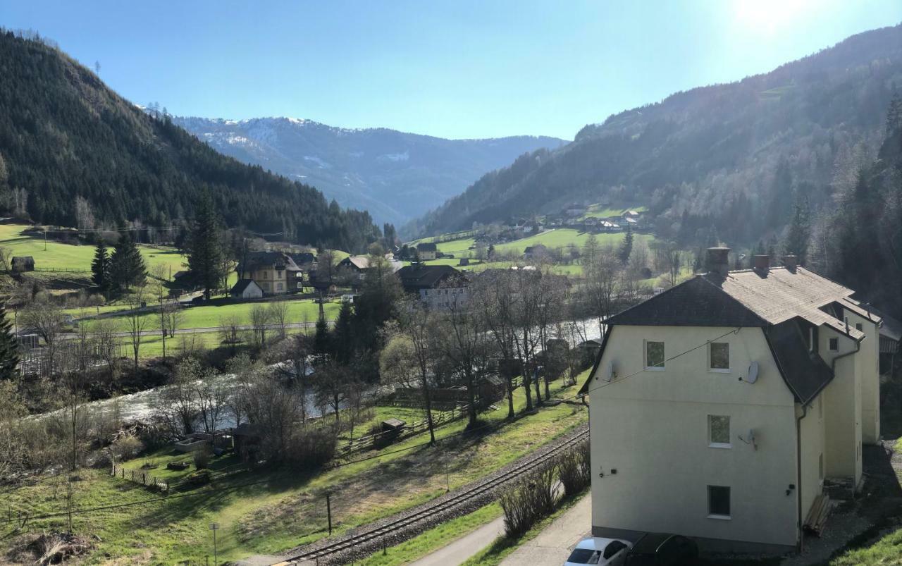 Riverside Ski Apartment Ramingstein المظهر الخارجي الصورة